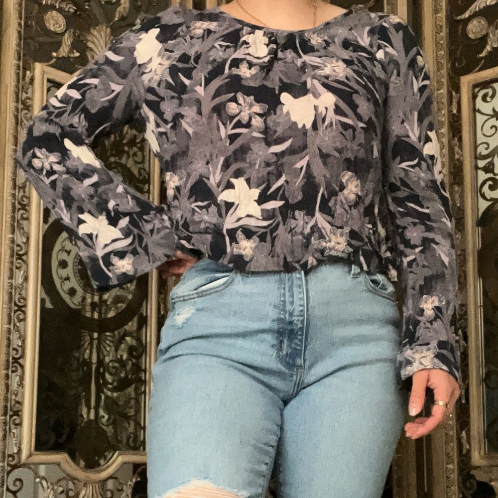 Melrose and Market Navy Floral Long-Sleeve Blouse